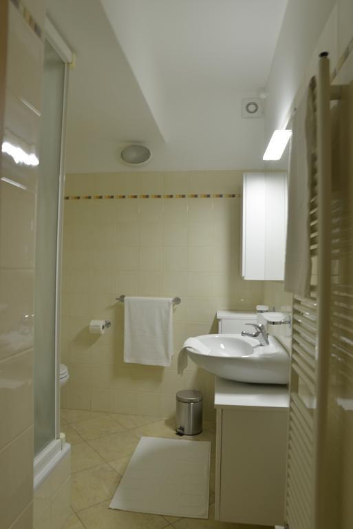Appartamento Residenza Cece' Lecco Camera foto